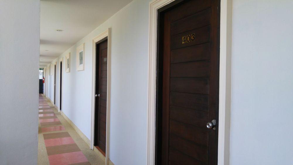 Blue Ocean Studio Patong Luaran gambar