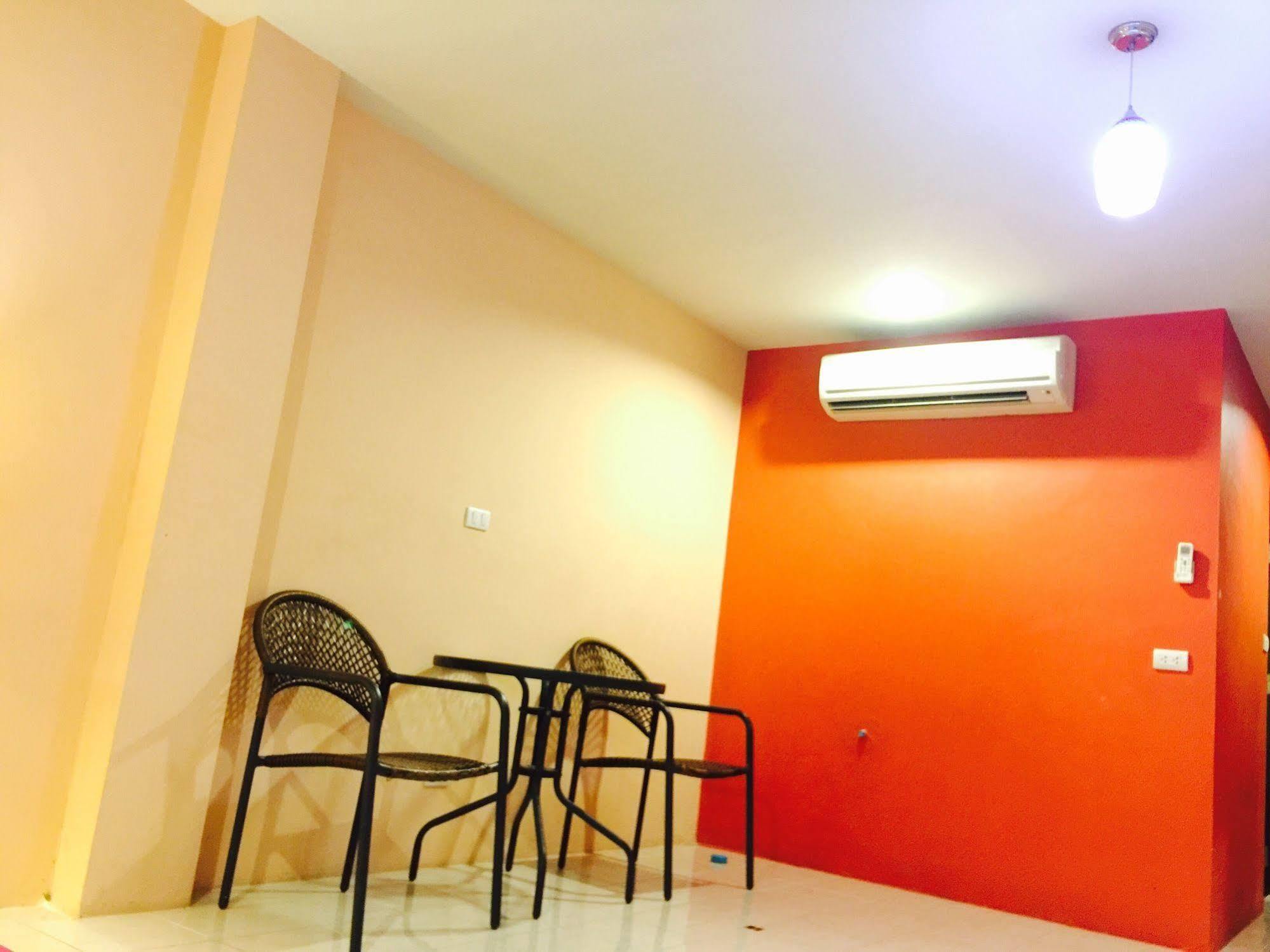 Blue Ocean Studio Patong Luaran gambar